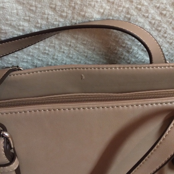 9 West Handbag - Picture 6 of 7